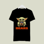 Baby Yoda Hug Chicago Bears 4 T Shirt