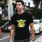 Baby Yoda Hug Corgi 0 T Shirt