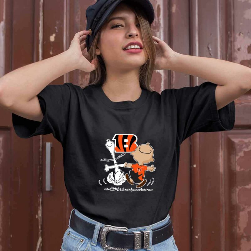 Charlie Brown Snoopy Cincinnati Bengals 0 T Shirt