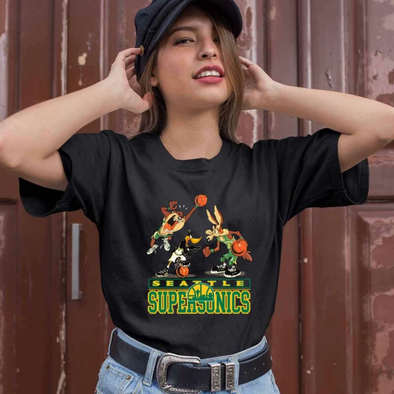 Daffy Duck Wile E Coyote Taz Looney Tunes 90S Seattle Supersonics Retro Style 0 T Shirt