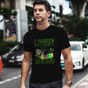 I garden so i dont choke people save a life send mulch ca 0 T Shirt
