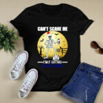 Skeleton cant scare me Im fighting colon cancer 4 T Shirt
