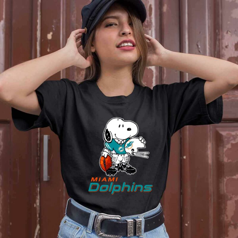Snoopy A Strong And Proud Miami Dolphins Player 0 T Shirt