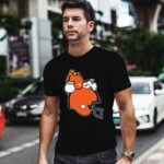 Snoopy And Woodstock Resting On Cleveland Browns Helmet 1 T Shirt