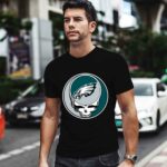 Team Philadelphia Eagles Grateful Dead Logo Band 1 T Shirt