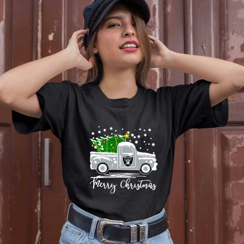 Vintage Car Carrying Christmas Tree Oakland Raiders Merry Christmas 0 T Shirt